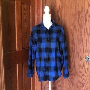 SHEIN Women's Blue and Black Plaid Button Down Shirt